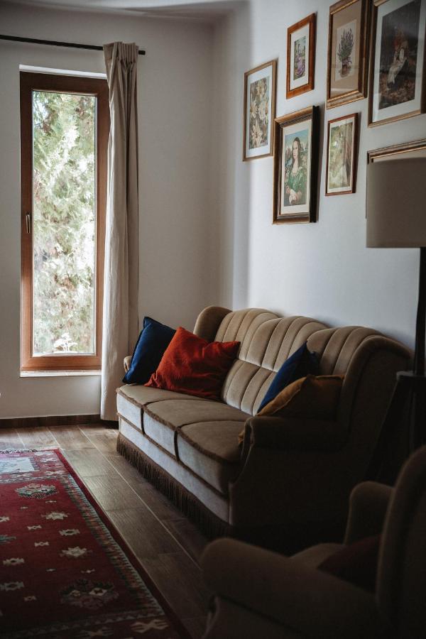 Madaras Haz Apartment Tard Exterior photo